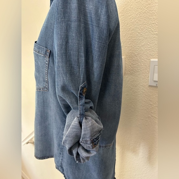 Cloth and Stone Denim Chambray Split Back Button Down Top Sz XS excellent cond - Picture 6 of 14